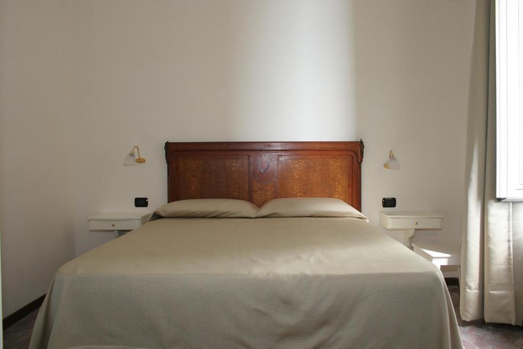La Dimora Dei Baroni Bed & Breakfast Napoli Rom bilde