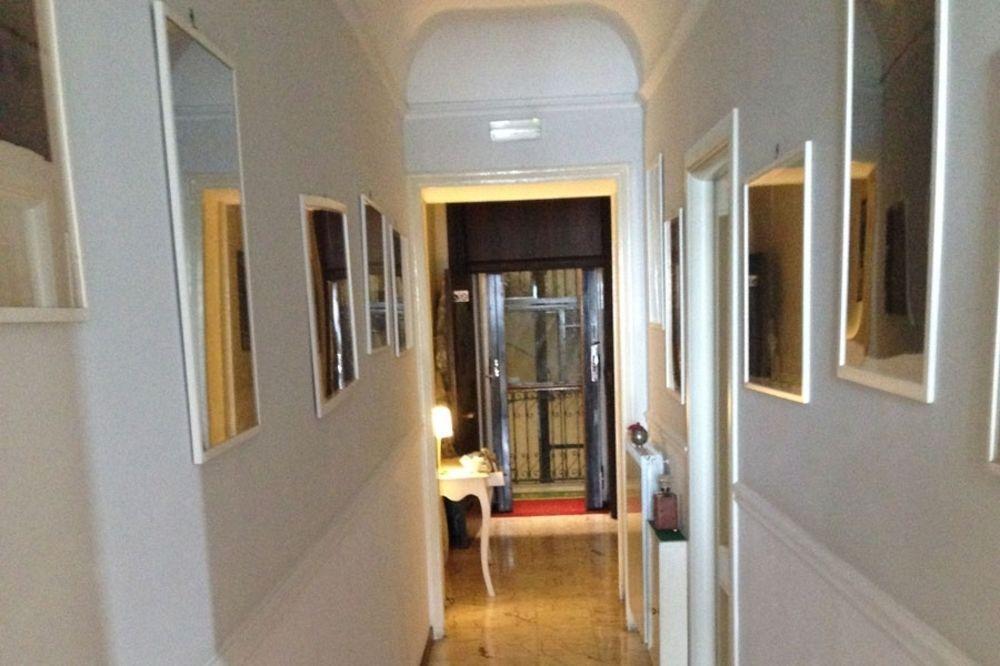 La Dimora Dei Baroni Bed & Breakfast Napoli Eksteriør bilde